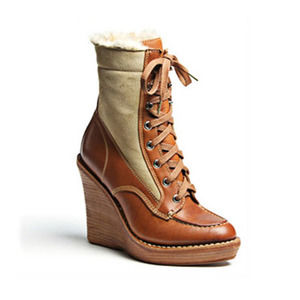 YOU SCORE!   The OFFICE OF ANGELA SCOTT Miss Louis Shearling Wedge Boot Brown 38